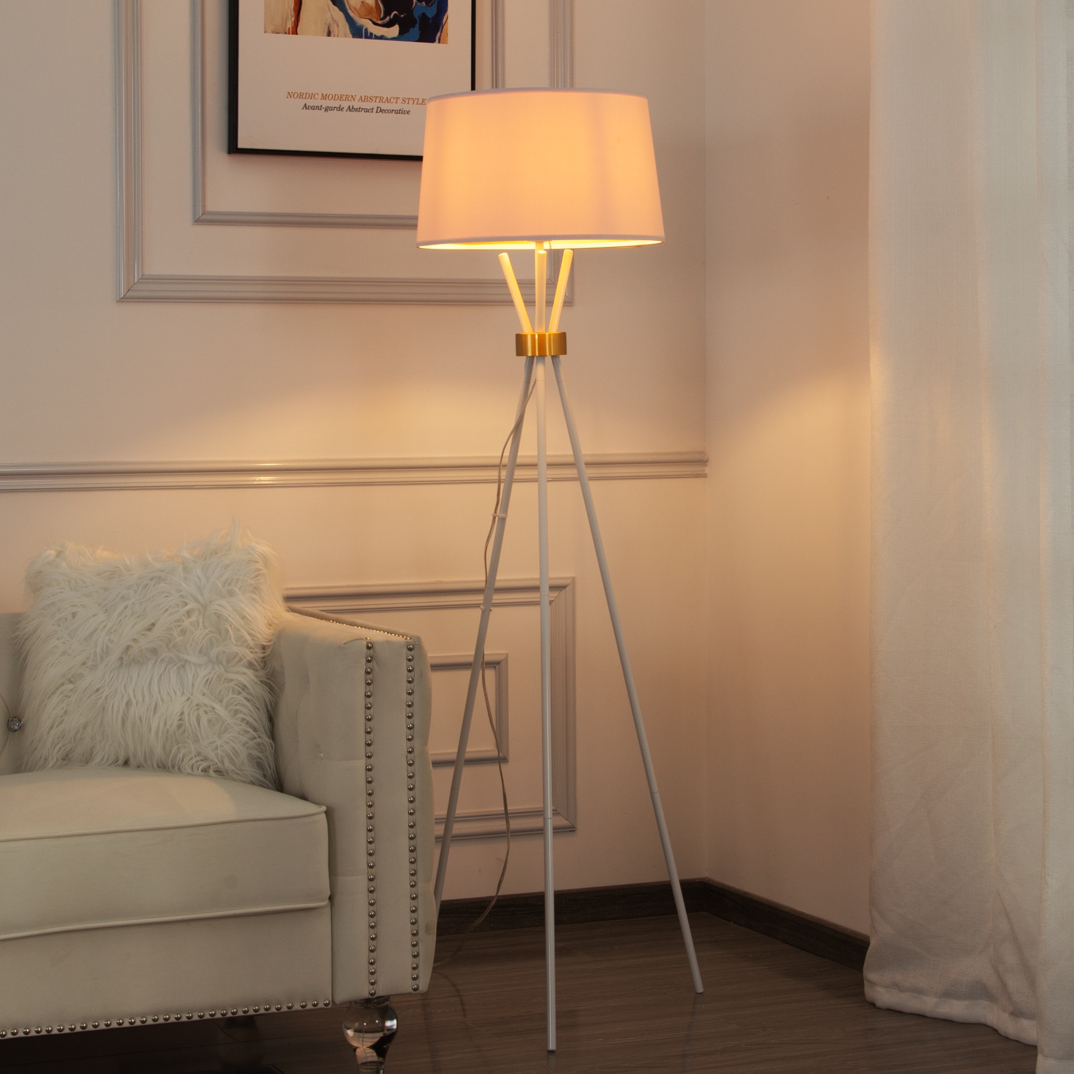 63.2” Tripod Floor LampkiwKuQVk_voghion.com